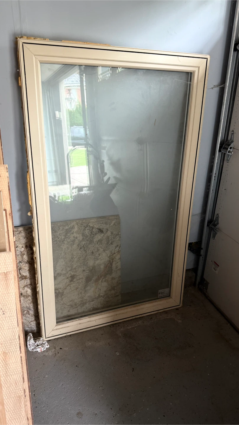 Window 1.54m x 1.46m - photo 3