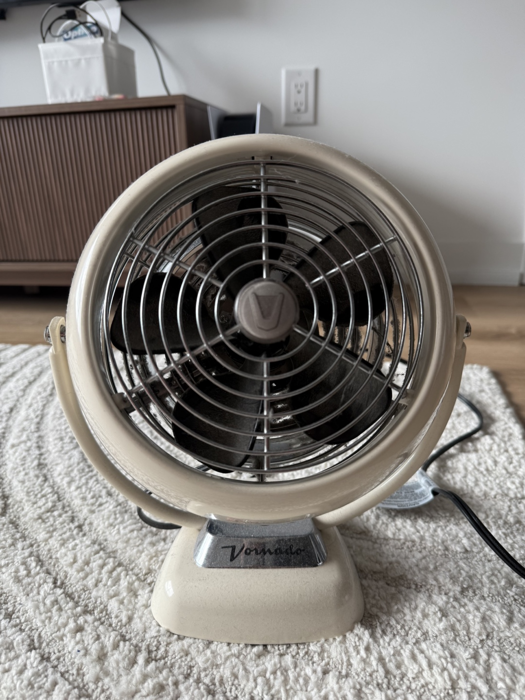 Vornado VFAN Jr. Vintage Air Circulator Fan