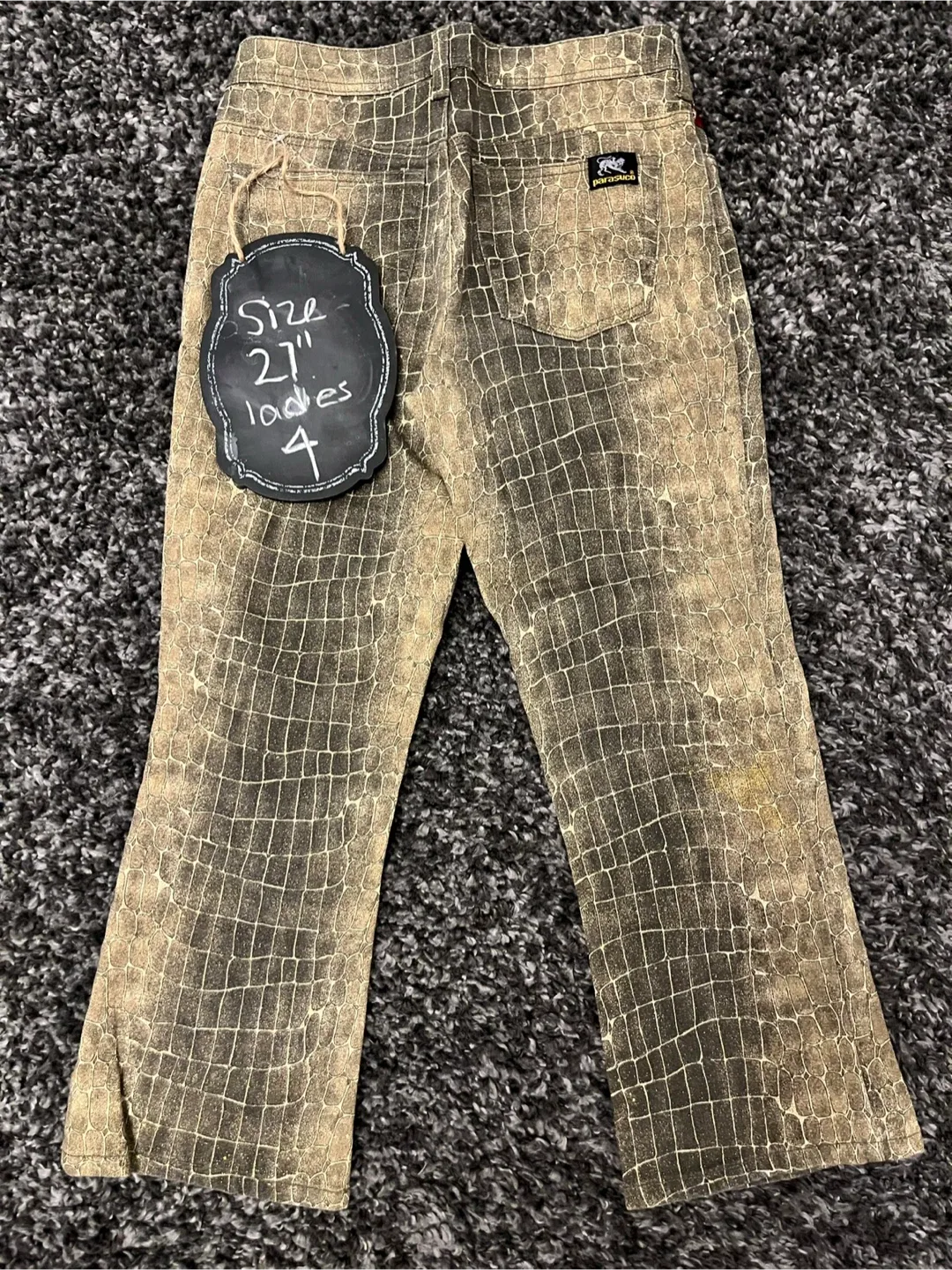 2 pairs of PARASUCO crop pant - 27" /4 - NWOT image indicator(8)