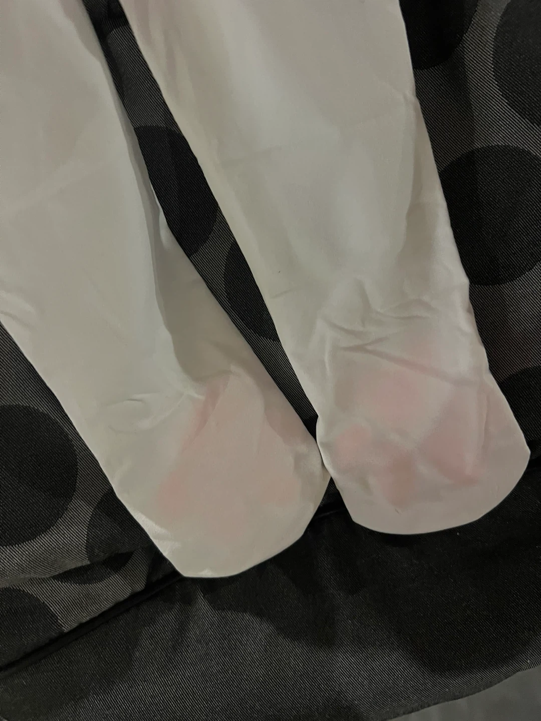 White socks with pink paw prints - photo 3