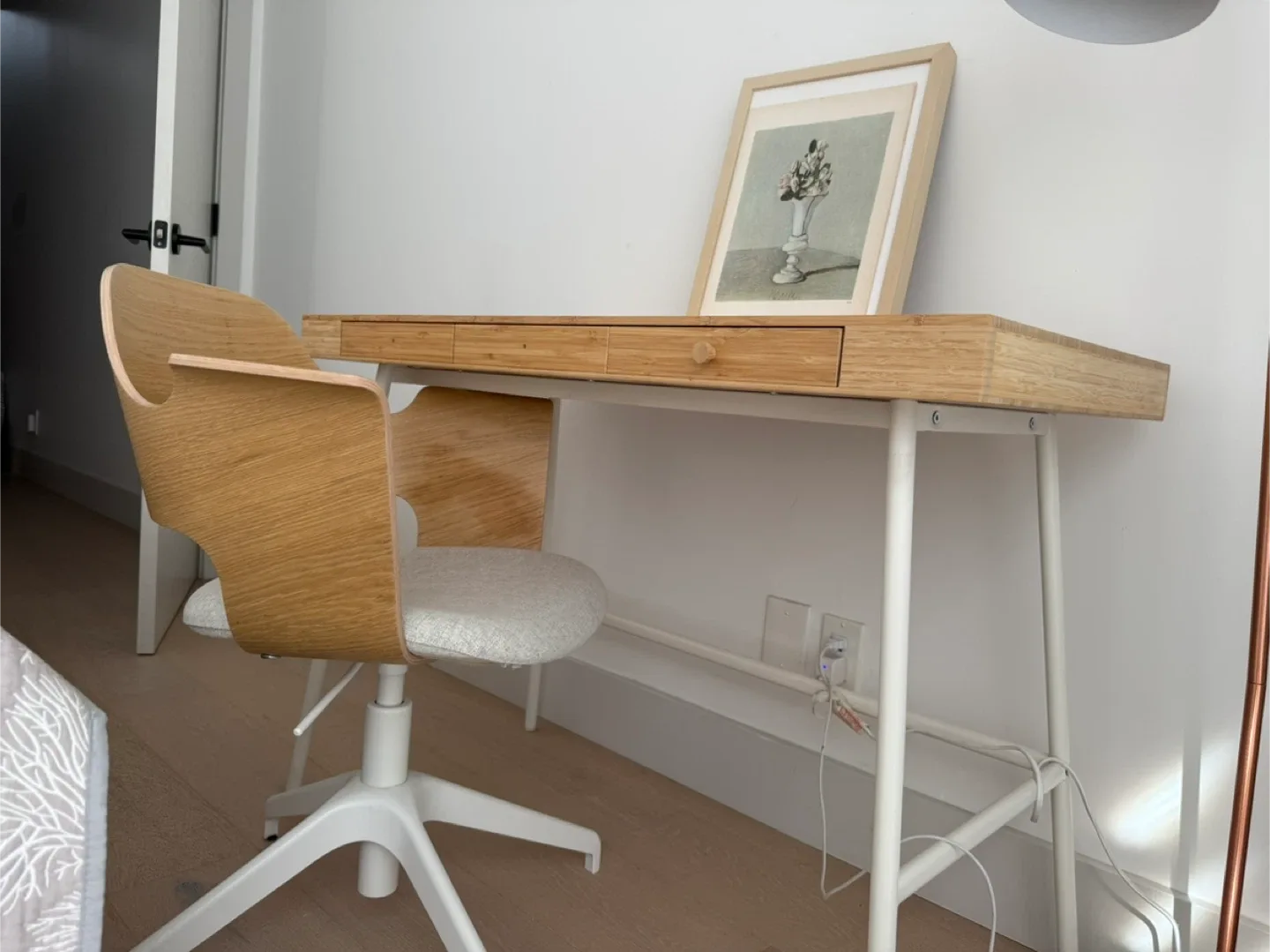 Desk and Chair Set - Light Wood image indicator(2)