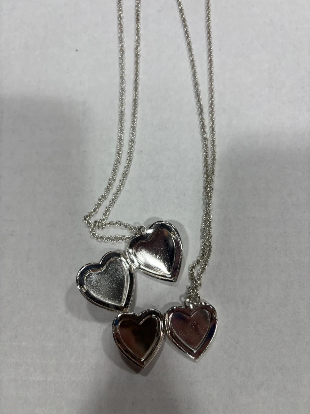 Lot of kids Claire's Best Friends Necklaces and jewellery image indicator(7)