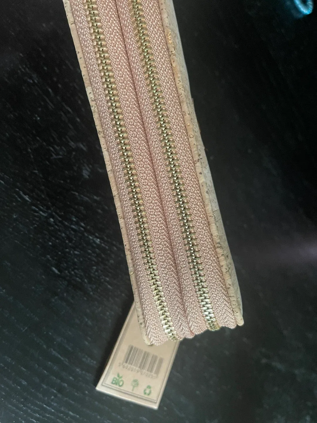 Svala Cork Wallet - Beige image indicator(3)