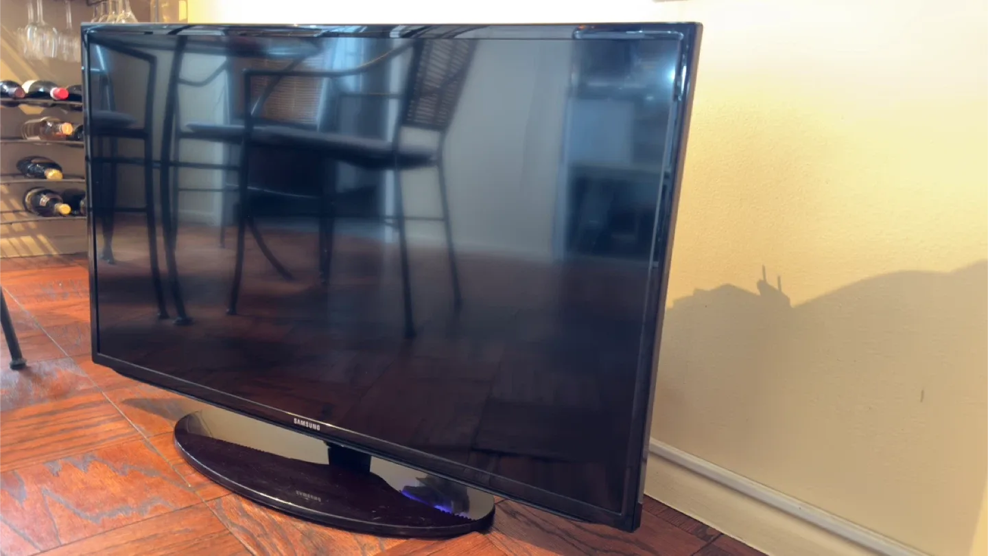 Samsung 40" LCD TV UN40H5201AFXZA image indicator(3)