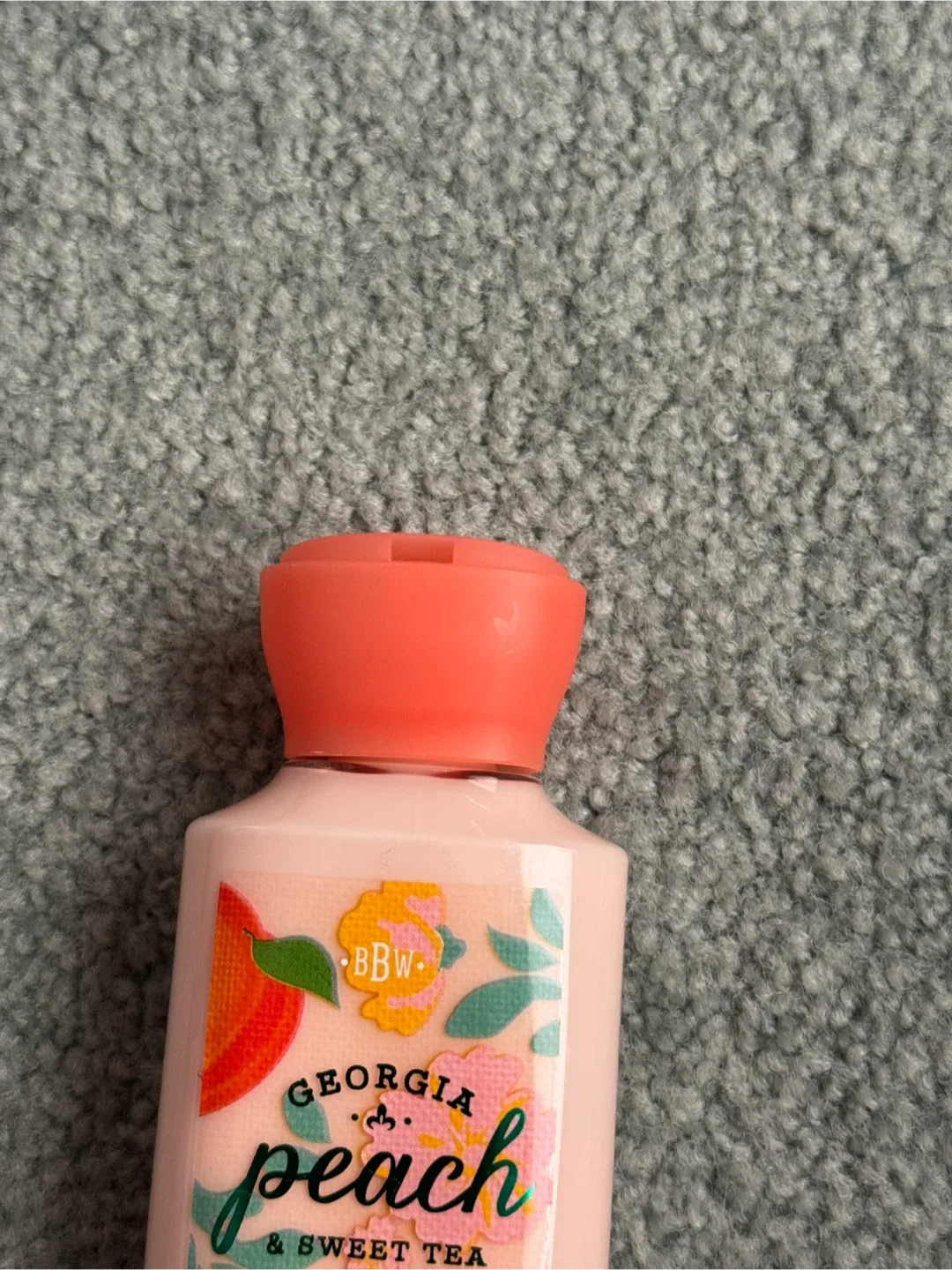 New Bath & Body Works Georgia Peach Lotion image indicator(2)