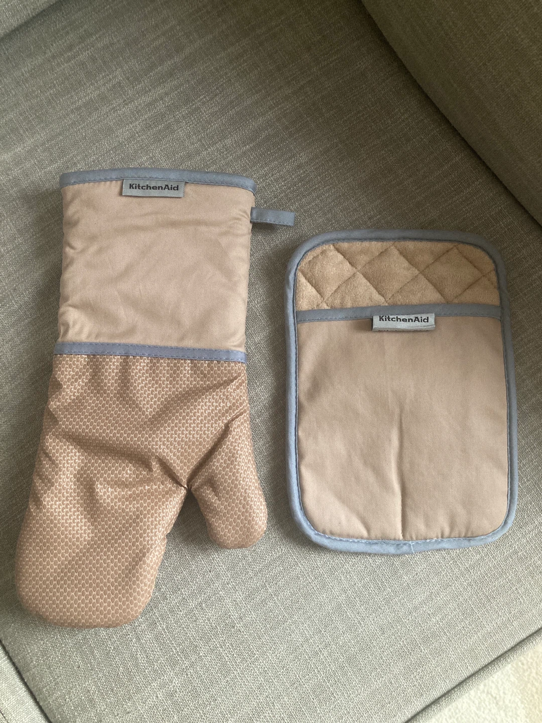 KitchenAid Oven Mitt & Pot Holder Set