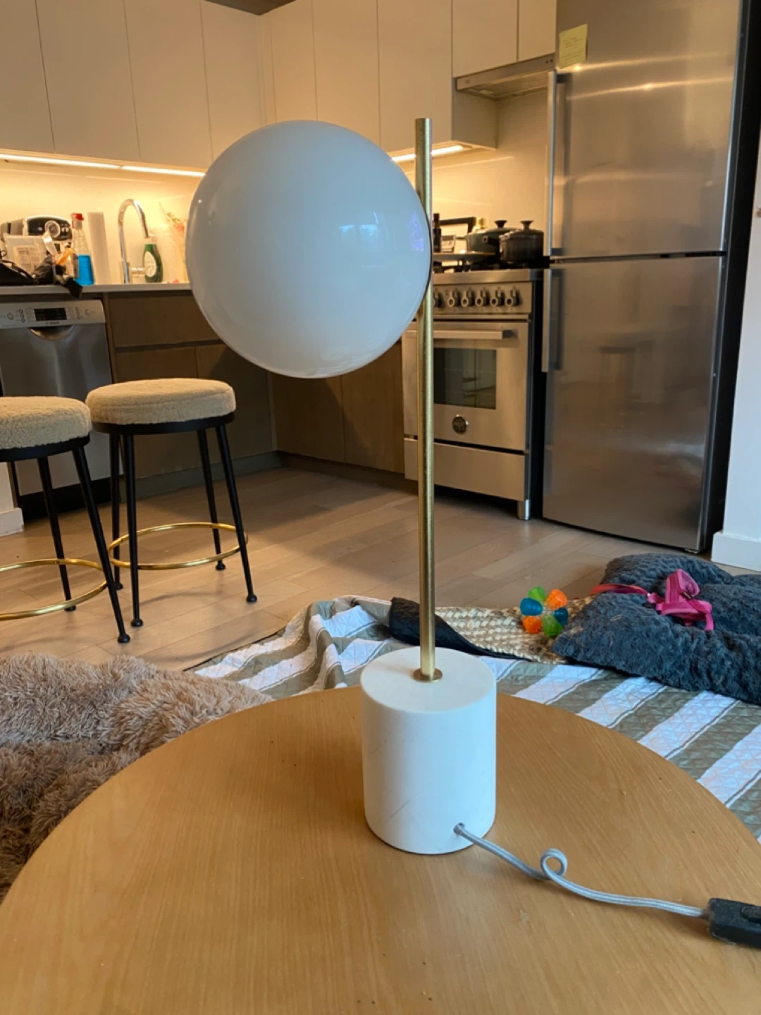 West Elm Sphere & Stem Table Lamp (22") - photo 2