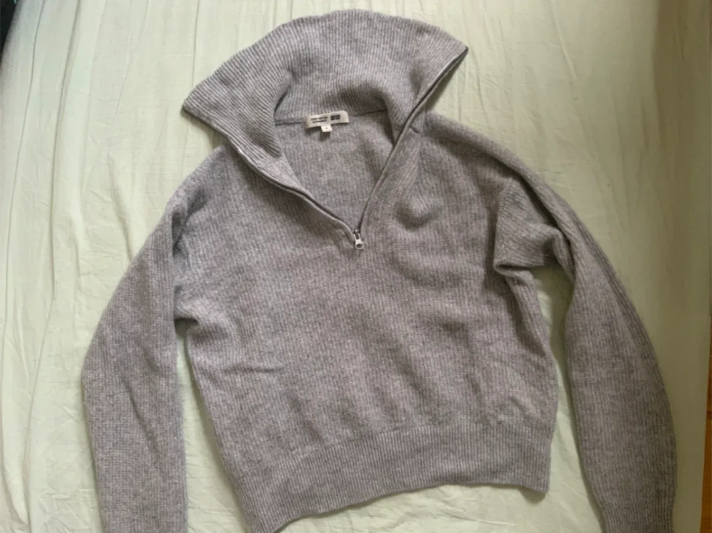 Uniqlo 100% lambswool half zip grey sweater thumbnail