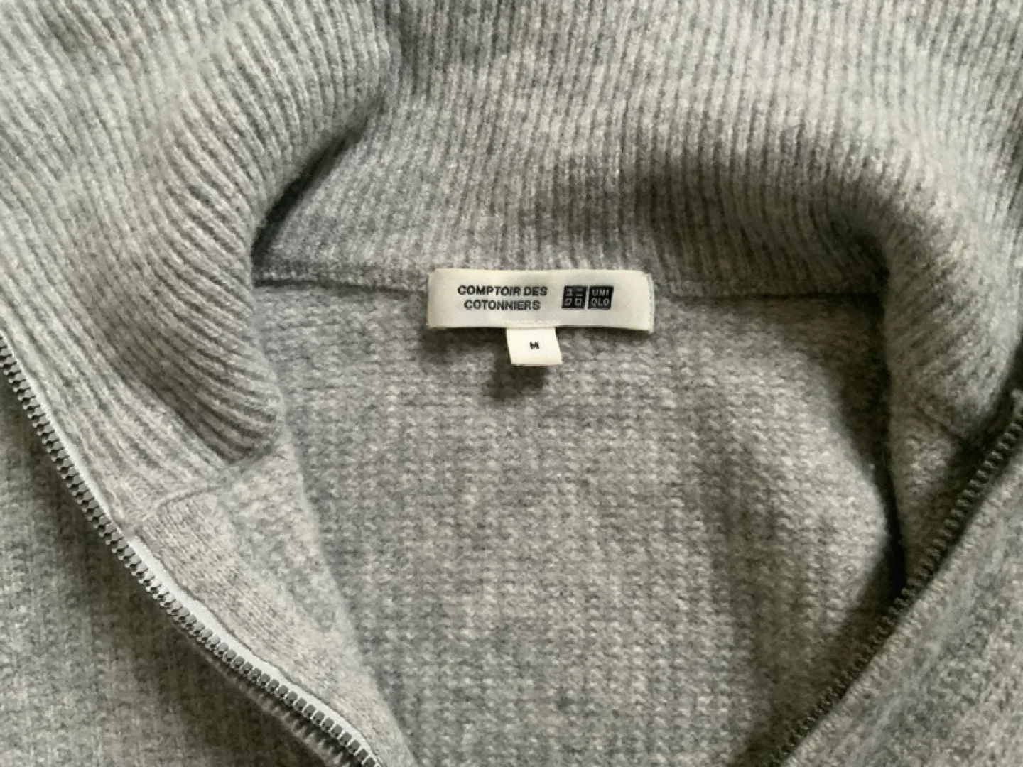 Uniqlo 100% lambswool half zip grey sweater image indicator(2)