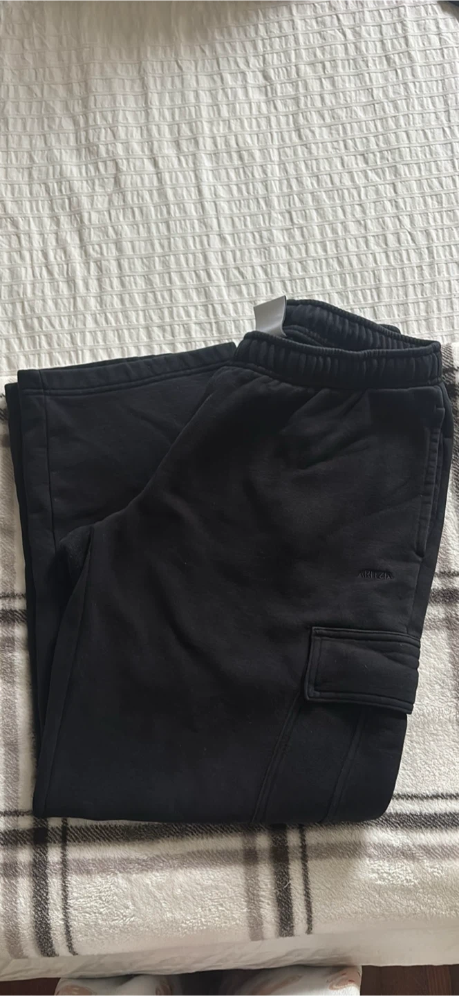 Aritzia Sweatfleece Cozy Fleece Mega Cargo Pants - Size M - photo 5