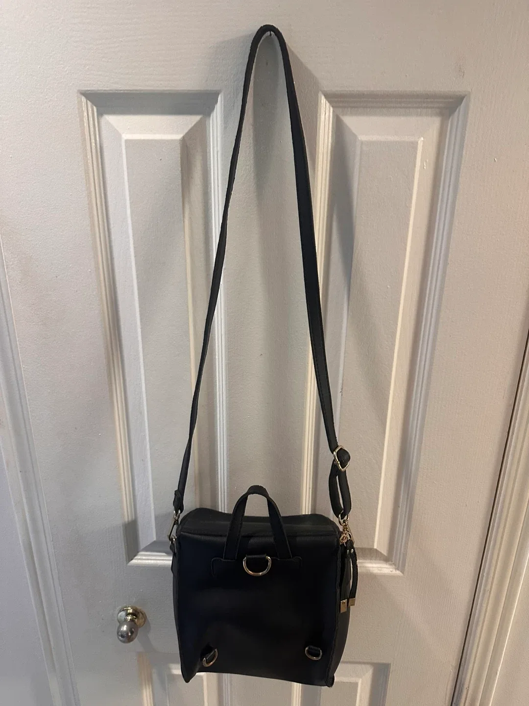 Black Convertible Backpack/Shoulder Bag image indicator(3)