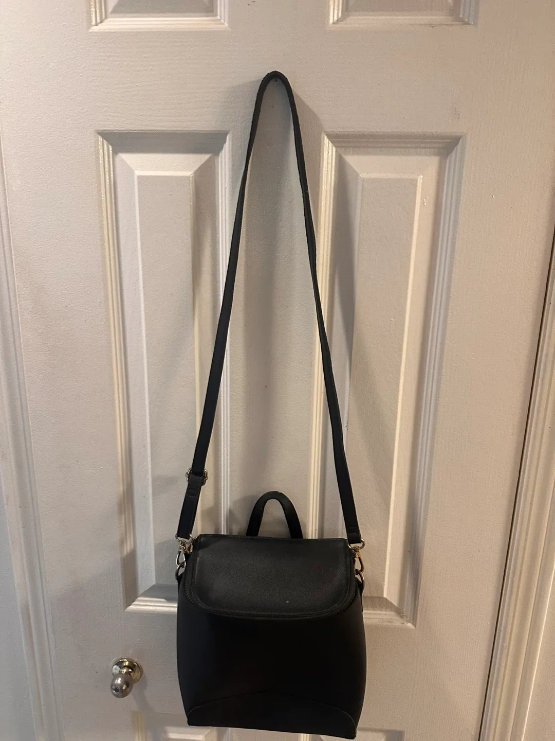 Black Convertible Backpack/Shoulder Bag thumbnail