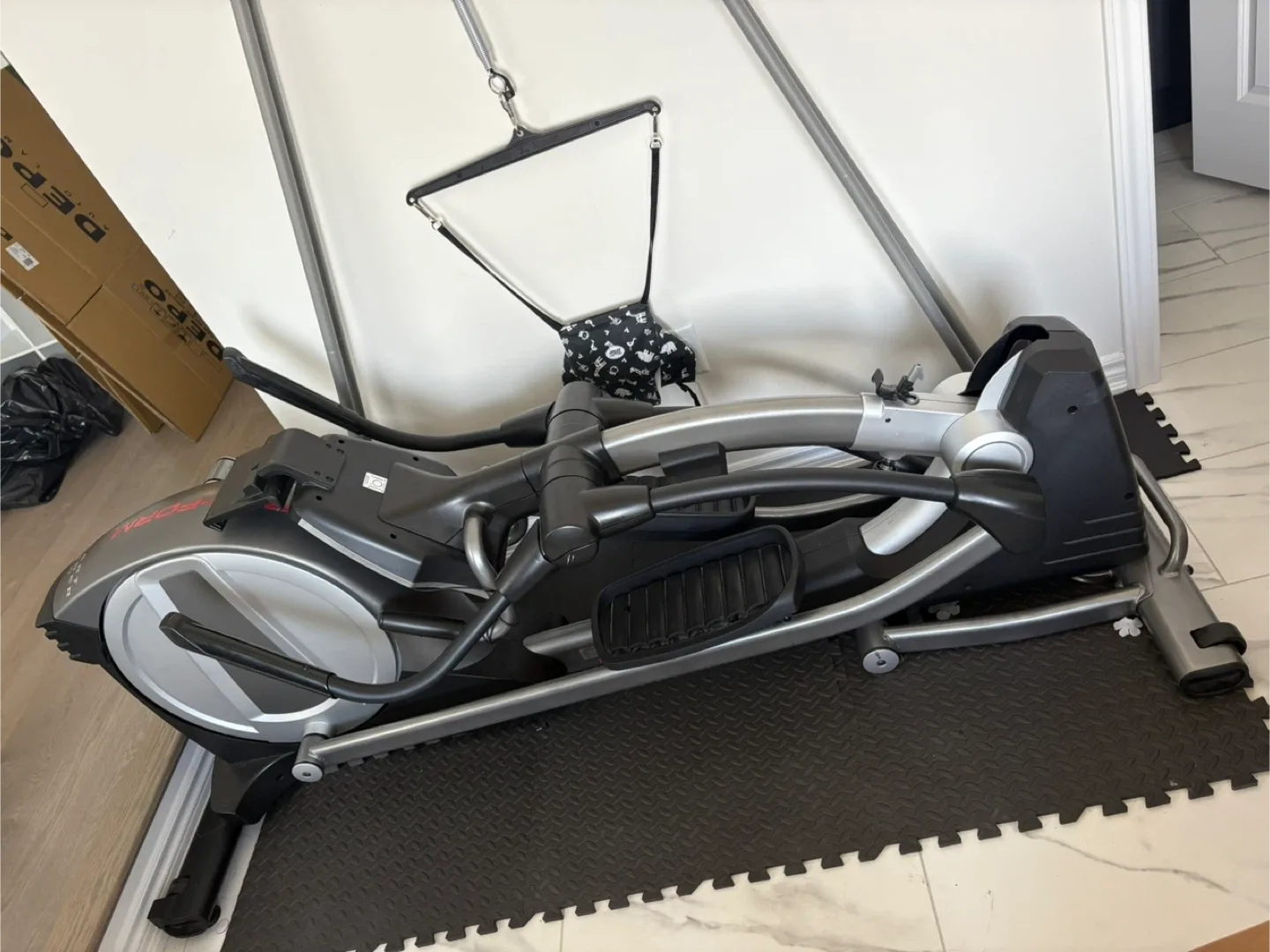 Pro-Form Smart Strider 6.5 Elliptical - EXCELLENT CONDITION image indicator(5)