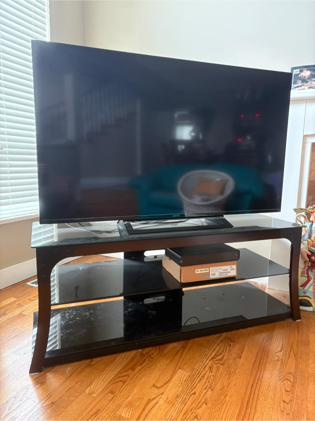 Sony TV + Stand - photo 2