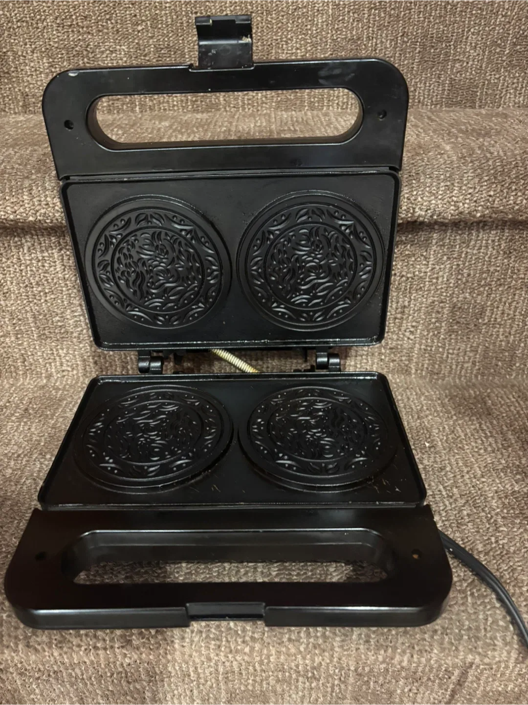 Salton Pizzelle Maker Model WM-6A image indicator(3)