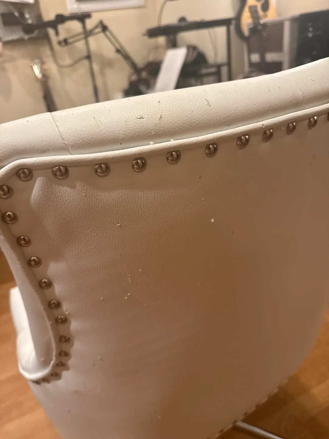 White Tufted Office Chair image indicator(10)