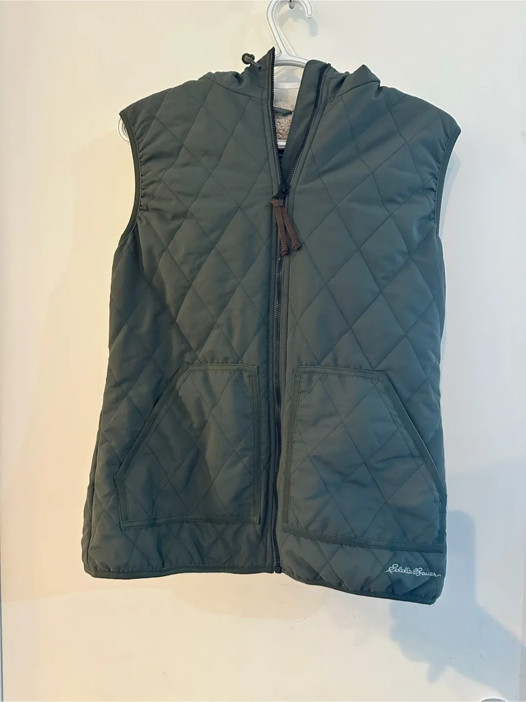 Eddie Bauer Quilted Vest with Hood image indicator(2)