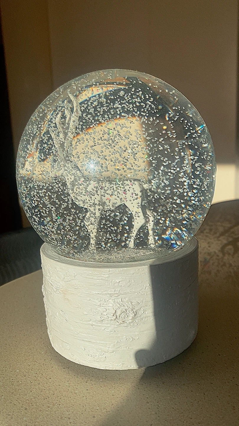 H&S Sense Deer Snow Globe