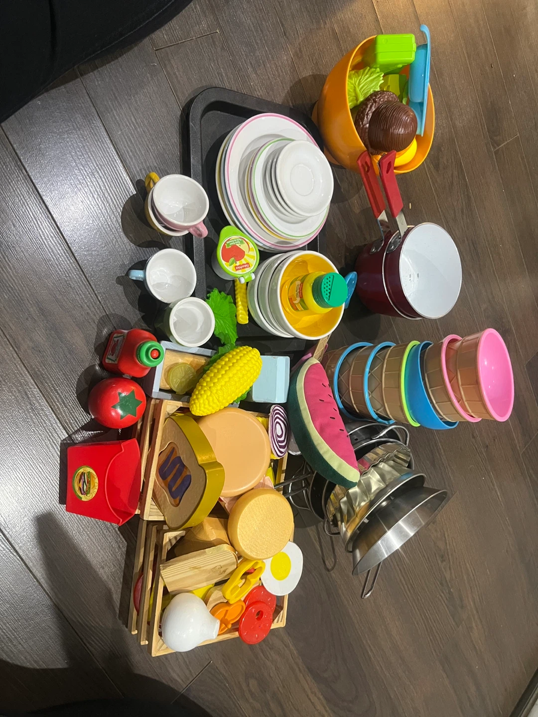 Play Kitchen with Accessories - photo 2