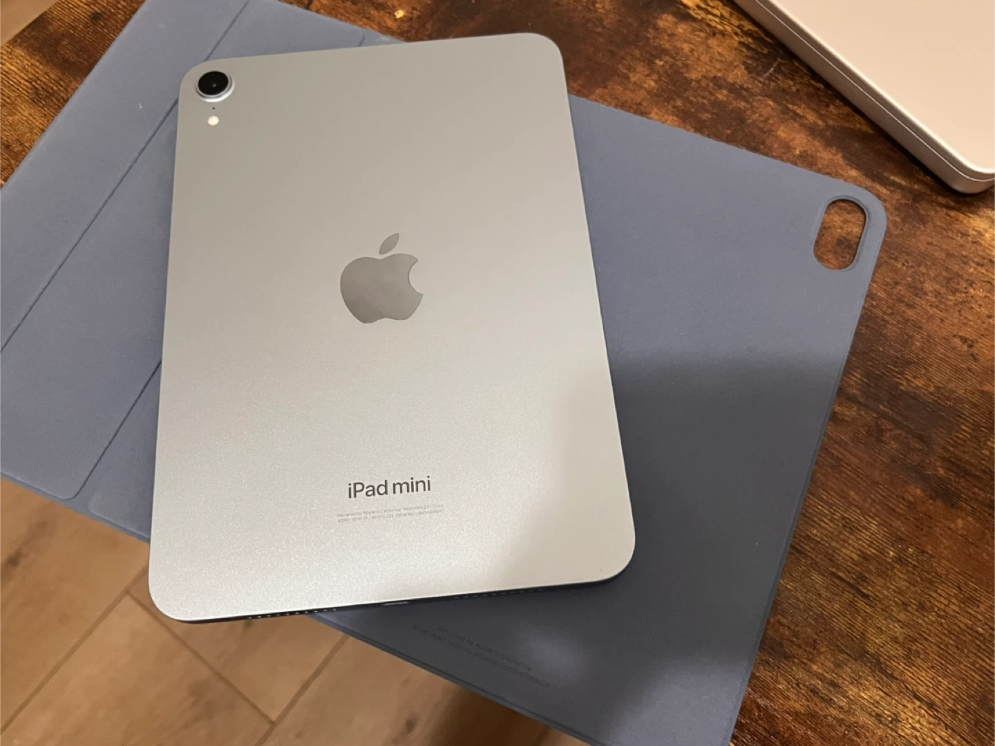 Apple iPad mini 7 A17 Pro 128GB with Smart Folio- Like New! - photo 5