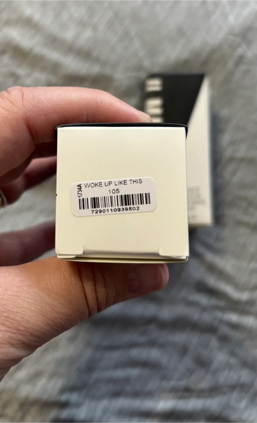 IL MAKIAGE Woke Up Like This Foundation - Shade 105 image indicator(2)