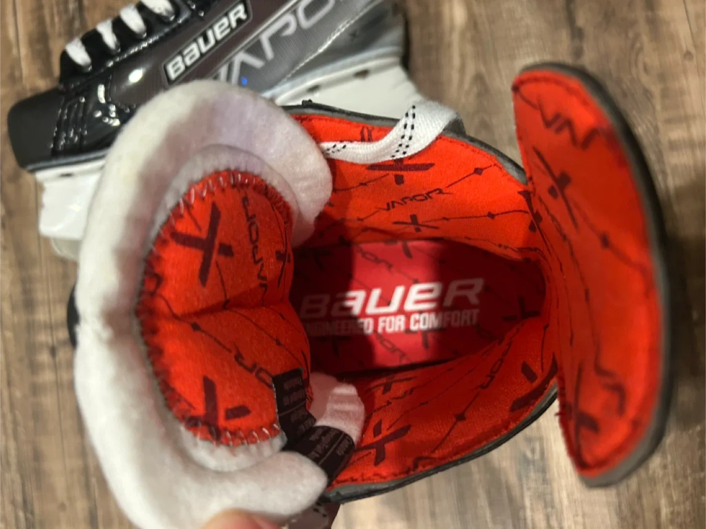 Bauer Vapor X3.7 Ice Hockey Skates size 4 image indicator(6)