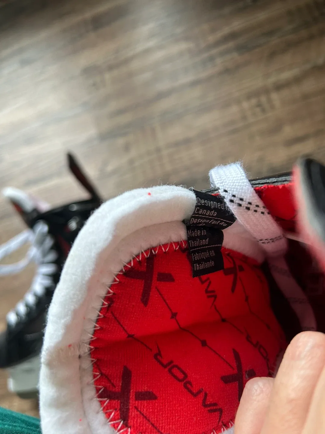 Bauer Vapor X3.7 Ice Hockey Skates size 4 image indicator(7)