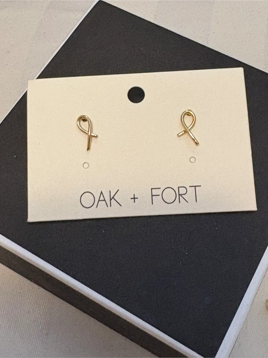 Oak + Fort Gold Ribbon Stud Earrings - New thumbnail