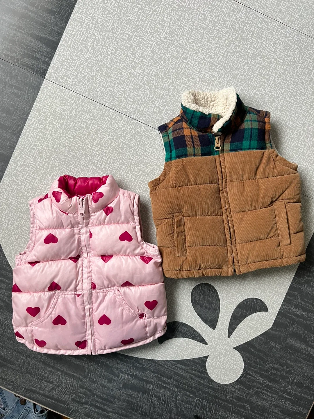 Old Navy Fall Vests (6-12 Months) thumbnail