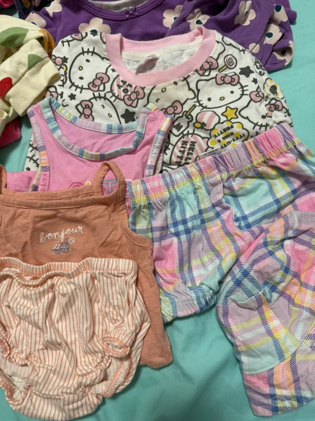 22 pieces mixed Baby Clothes Bundle - Carter's & More image indicator(5)