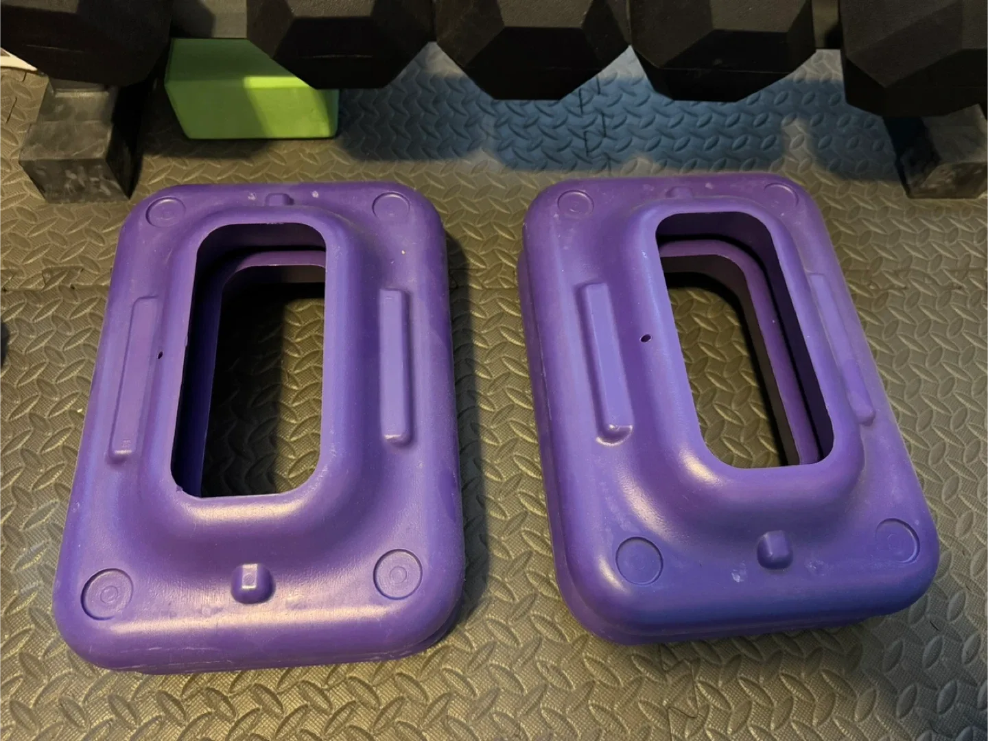 Aerobic Stepper Exercise Platform with Risers image indicator(2)