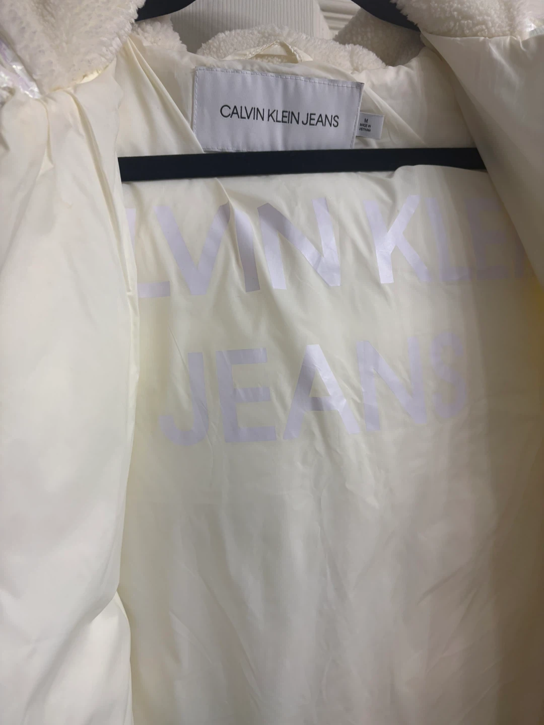 Calvin Klein Jeans Puffer Jacket - Size M - photo 5