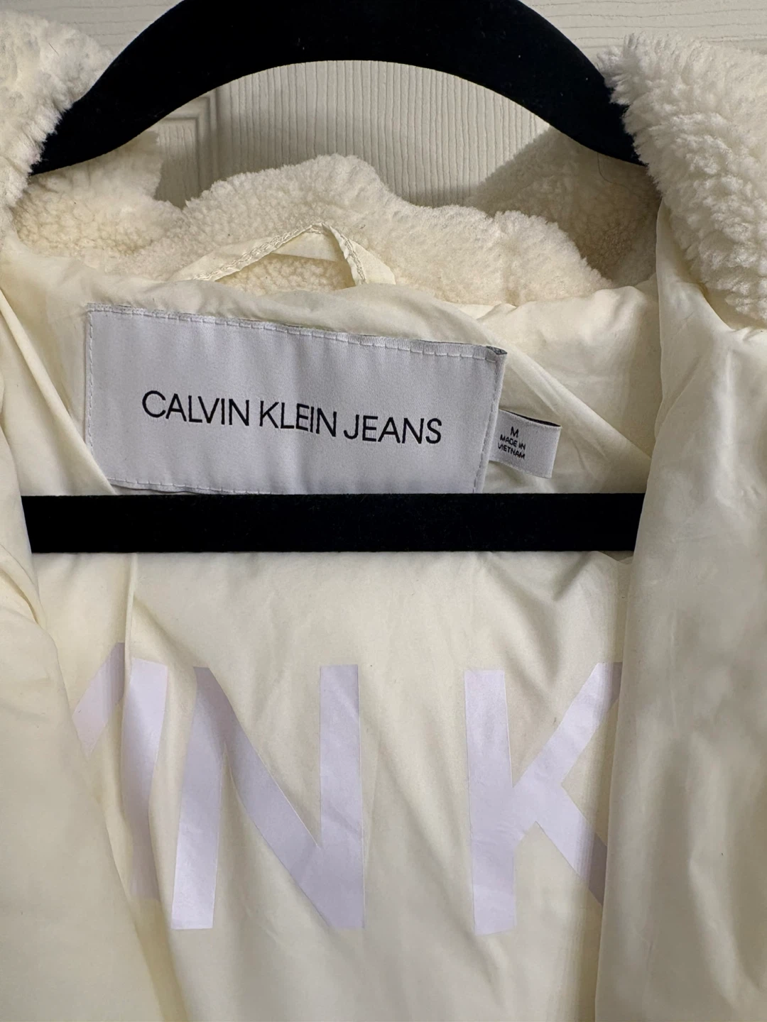 Calvin Klein Jeans Puffer Jacket - Size M - photo 4