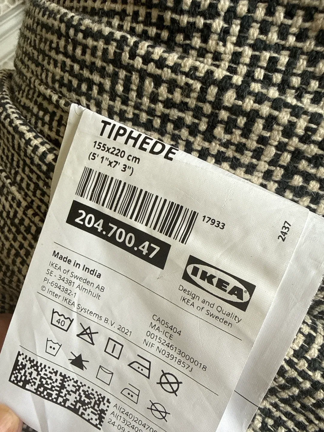 IKEA Tiphede Rug - 5'1" x 7'3" image indicator(4)