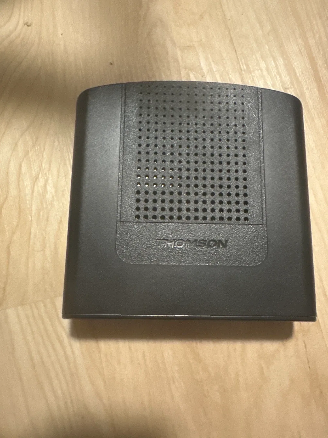 Thomson DCM475 Cable Modem image indicator(2)