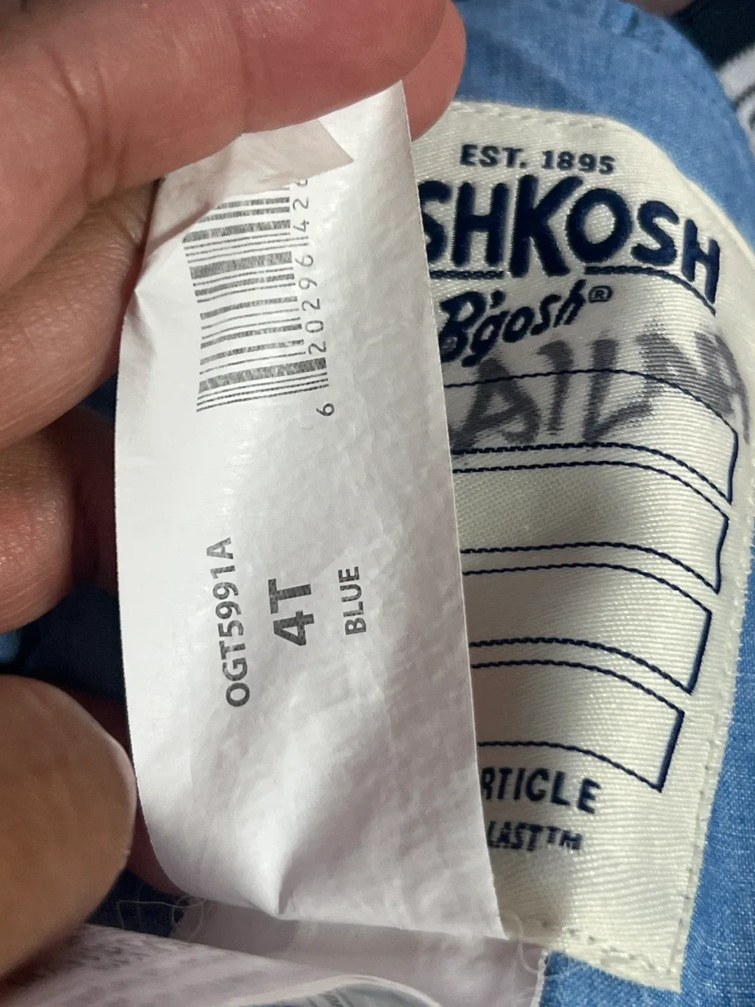 OshKosh B'gosh Snow Pants & Jacket - Size 4T image indicator(3)