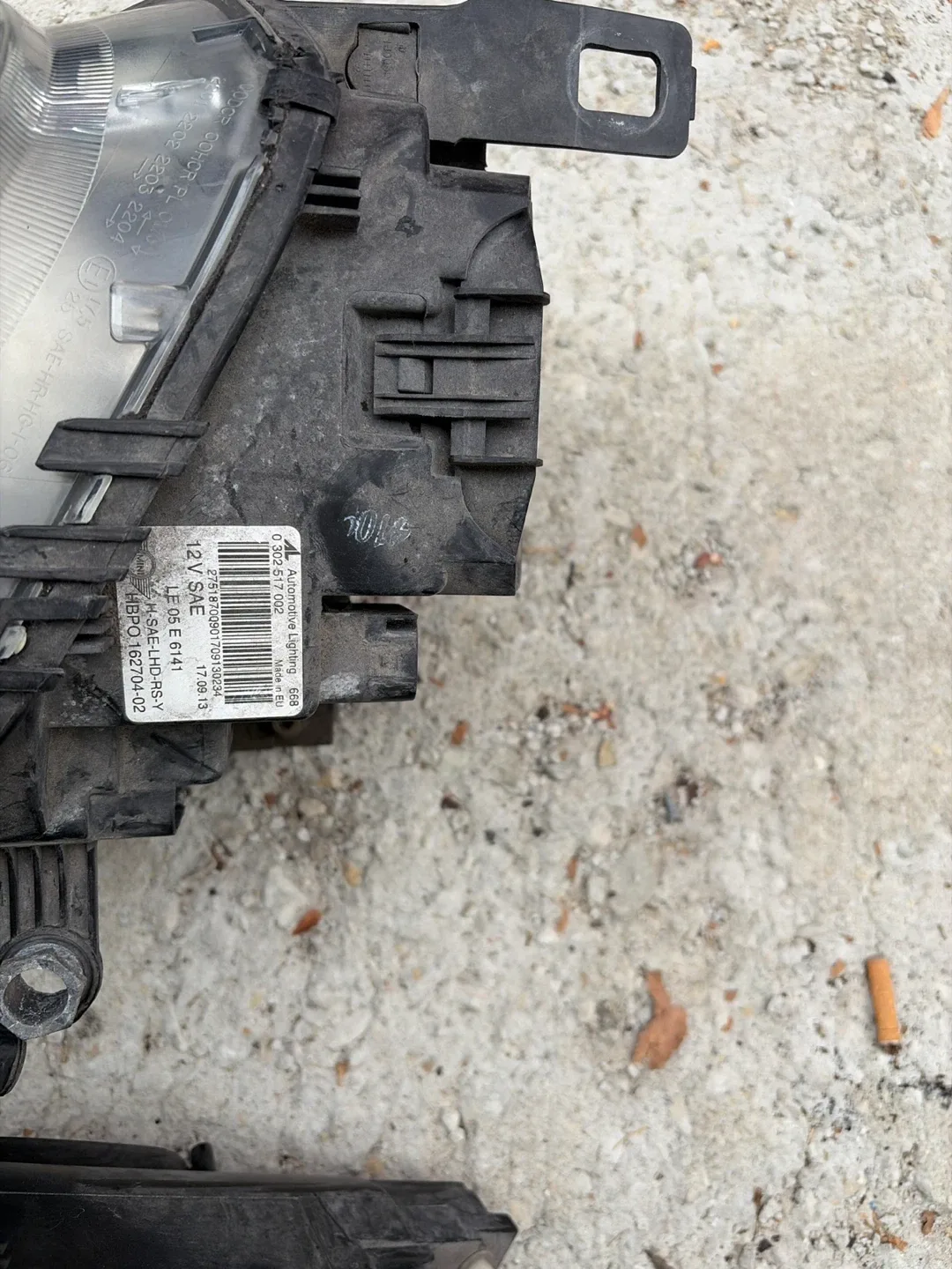 Mini Cooper Headlight Assembly image indicator(4)