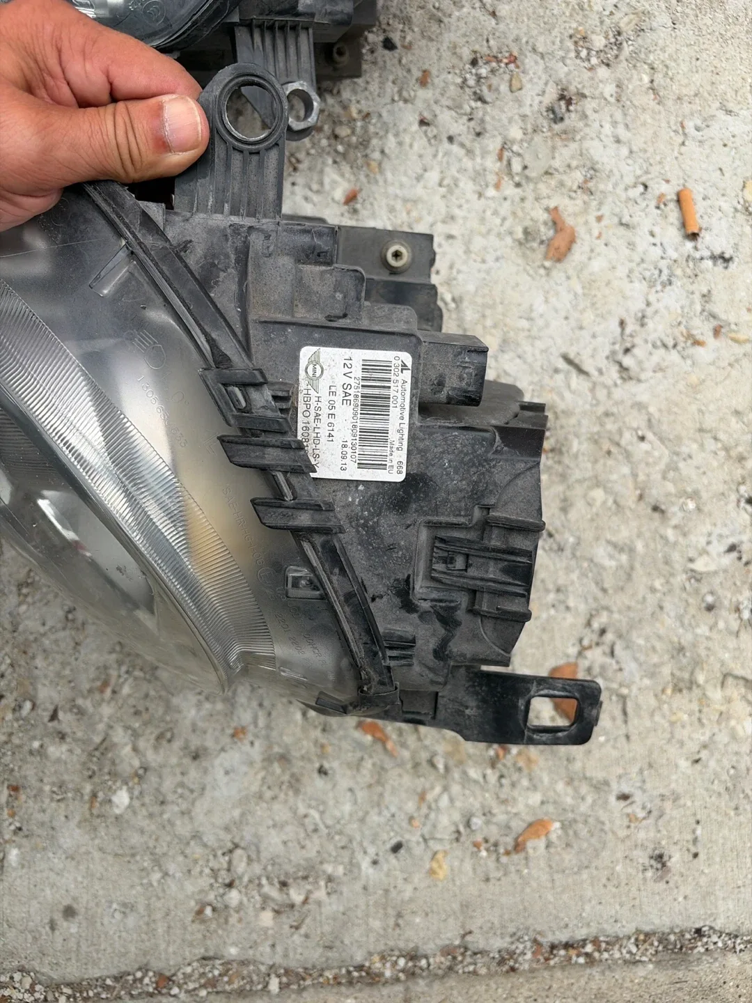 Mini Cooper Headlight Assembly image indicator(3)