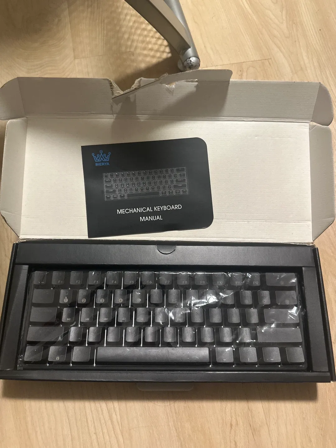 New RK ROYAL KLUDGE DK61 Mechanical Keyboard - Black thumbnail