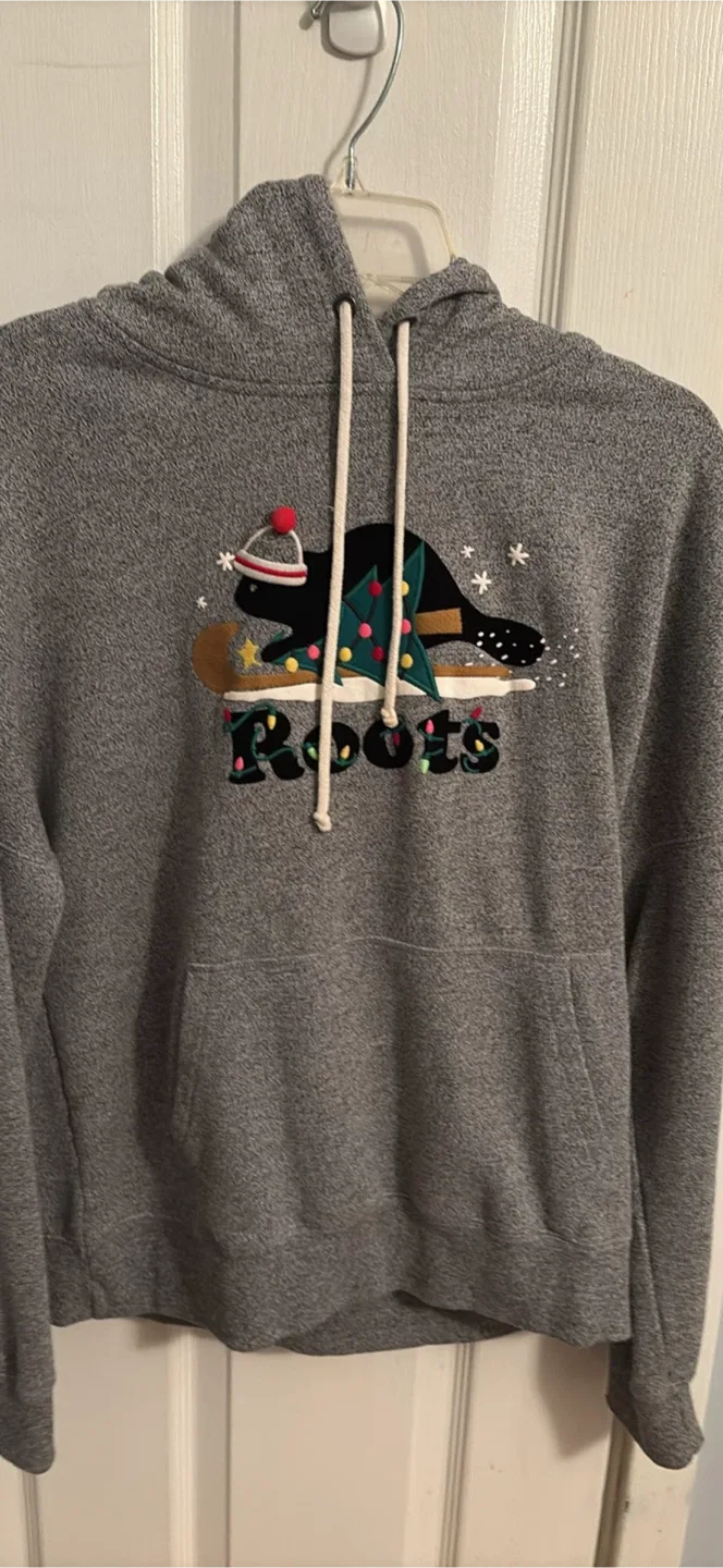 Roots Grey Holiday Beaver Hoodie size small thumbnail