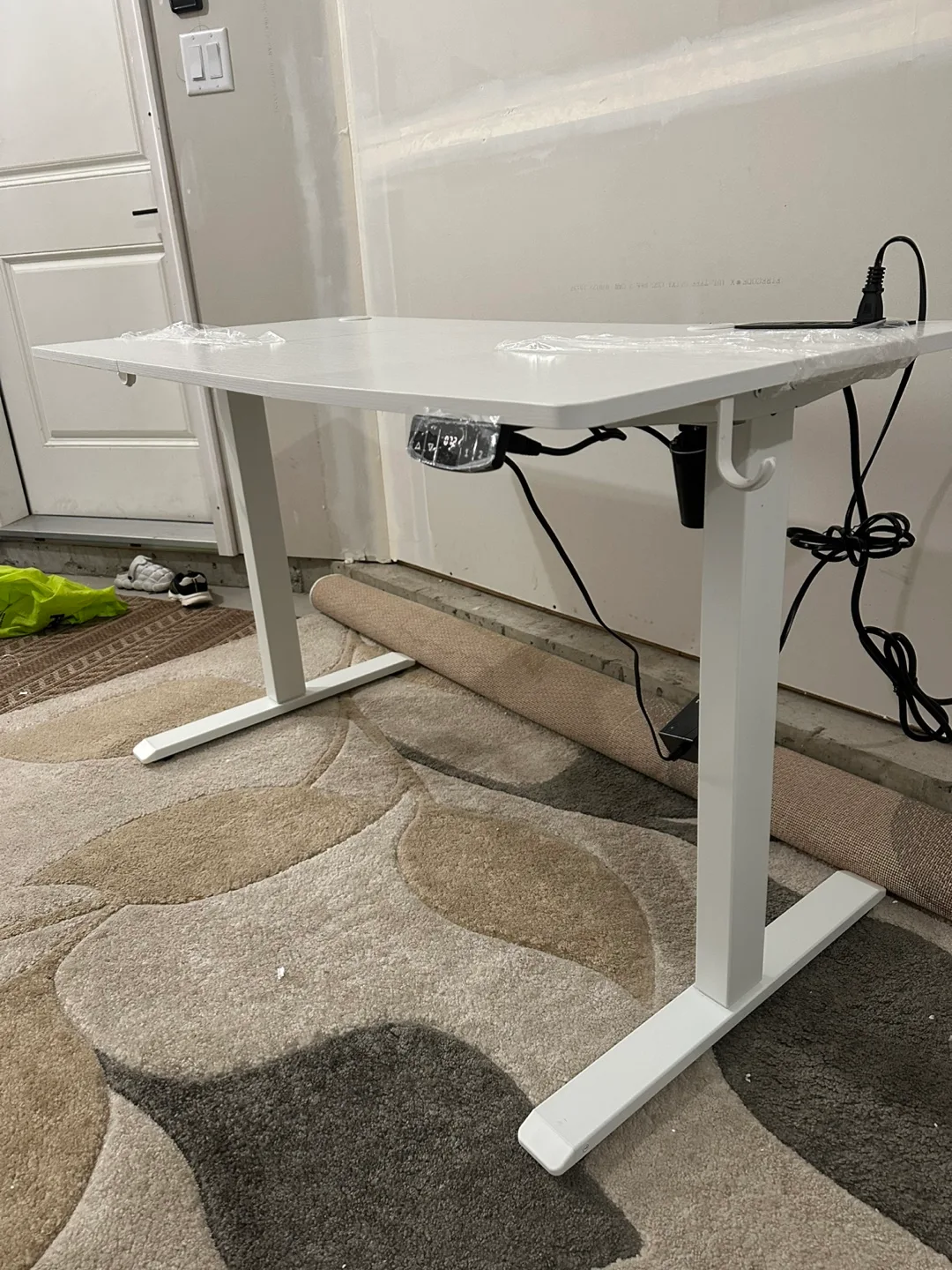 Brand New White Electric Adjustable Height Desk, Sit & Stand thumbnail