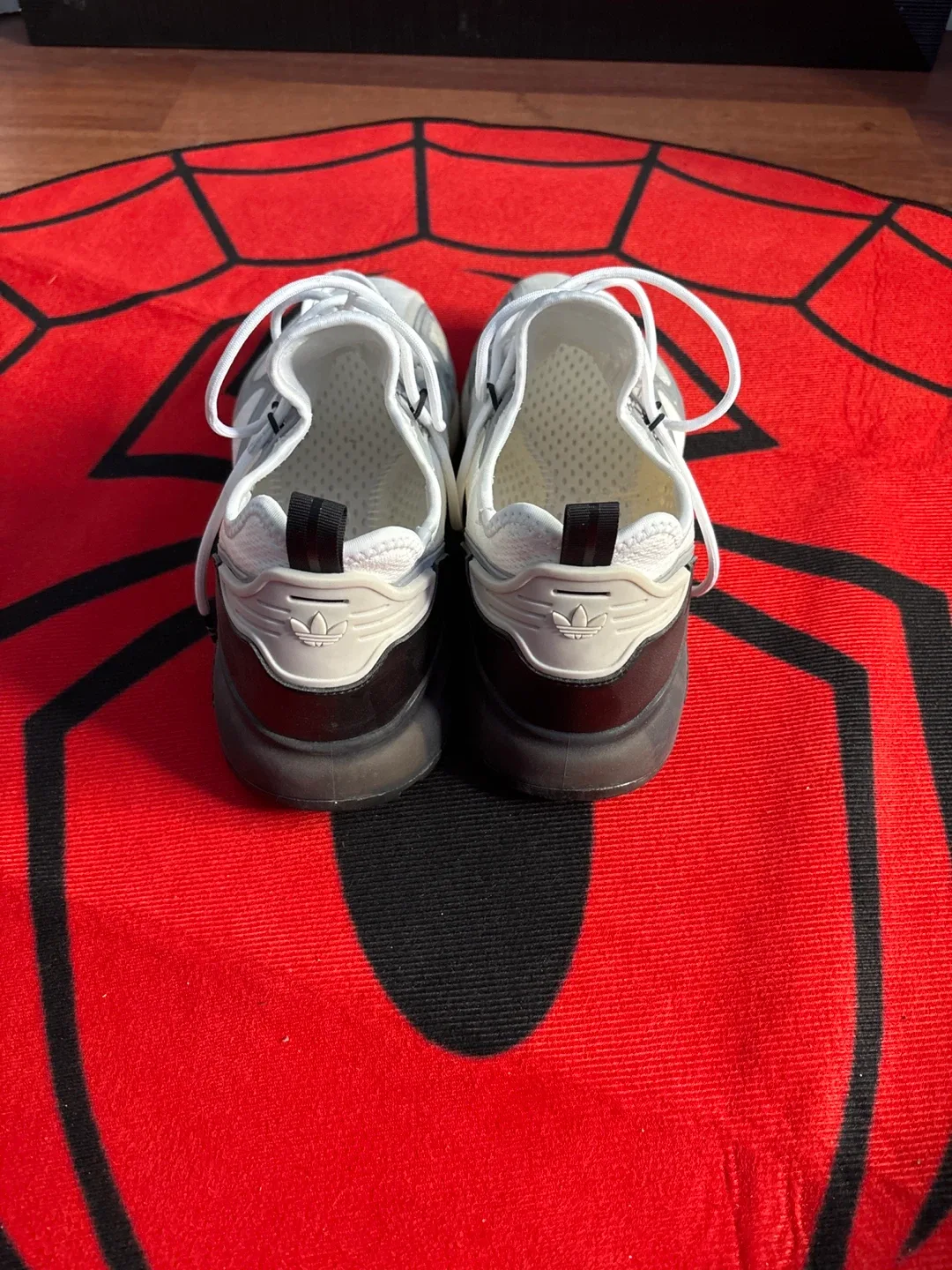 Adidas ZX 2K Boost White Sneakers Size 12 image indicator(3)