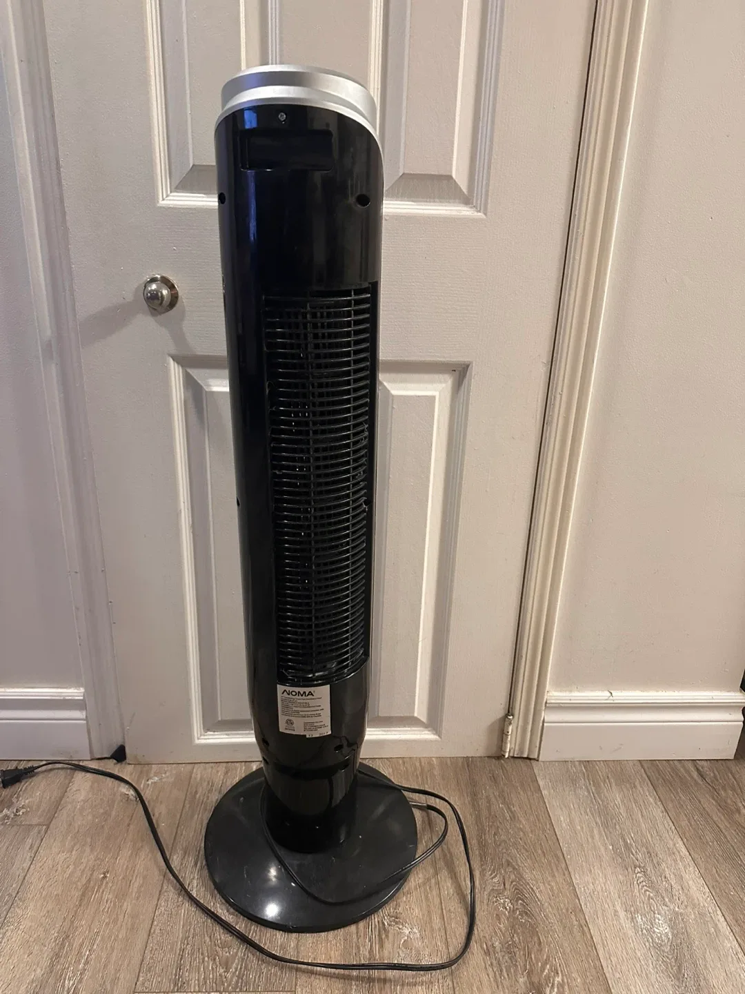 NOMA 37" Oscillating Tower Fan image indicator(3)
