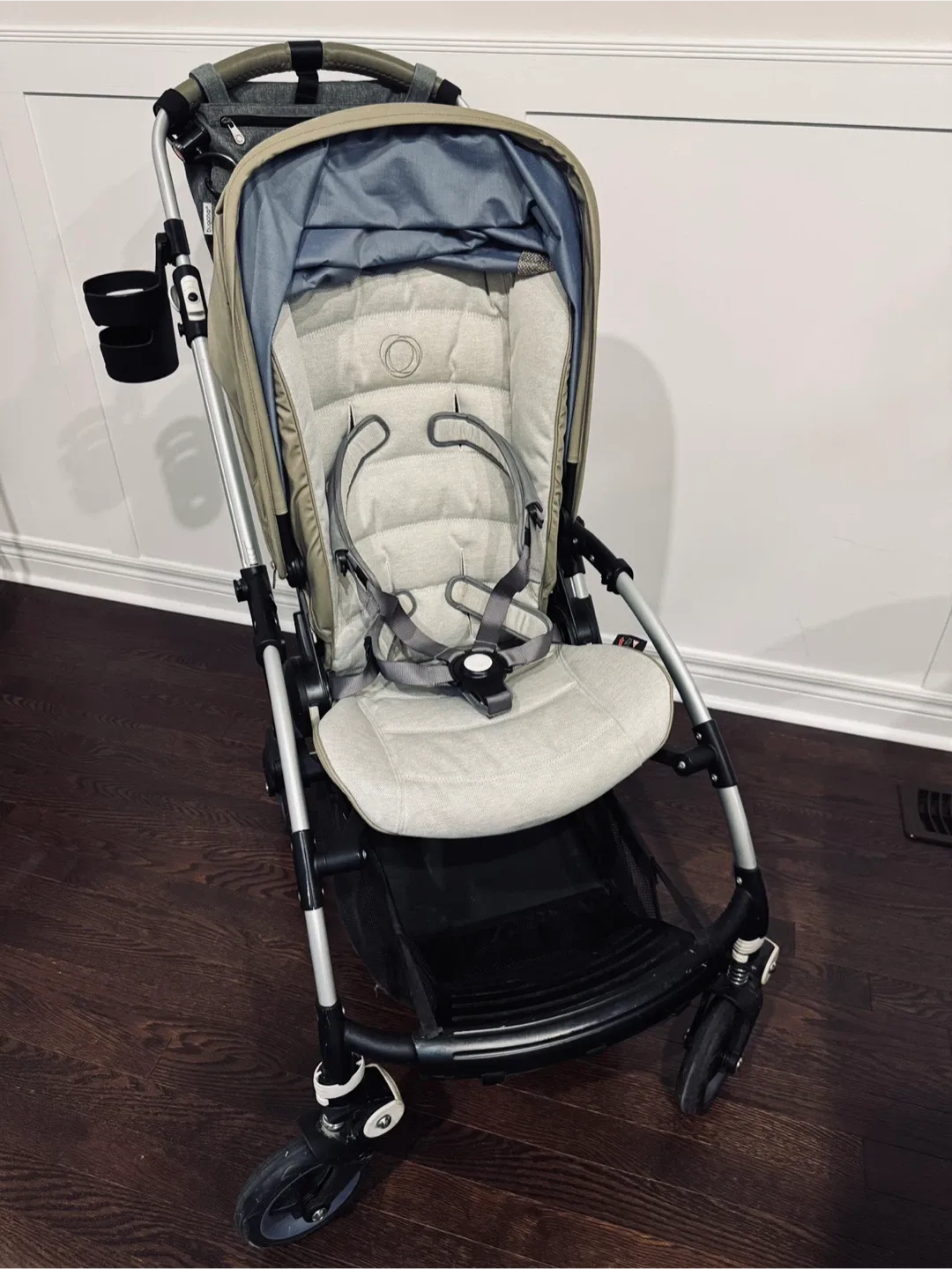Bugaboo Bee Stroller - Great Condition! image indicator(2)