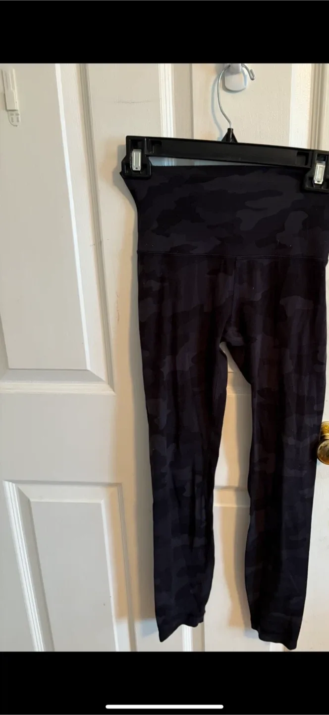 Lululemon Align HR Pant 25" Camo size 4 thumbnail