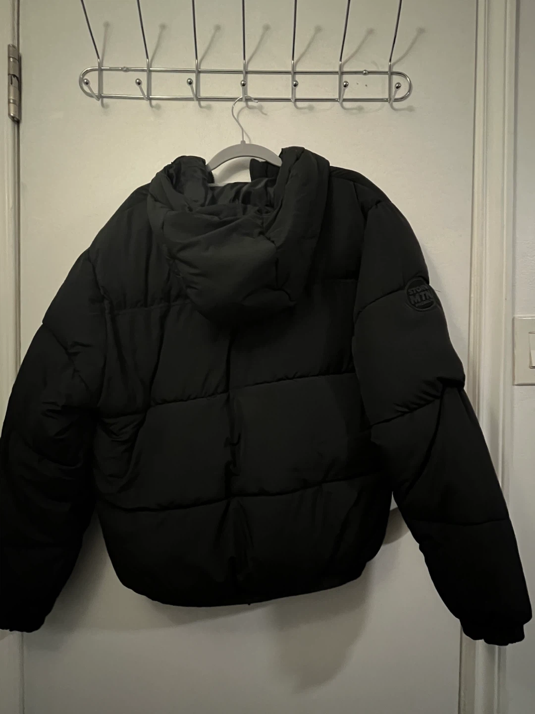 Storm Mountain Black Hooded Bomber Puffer Jacket (S/P) - photo 2