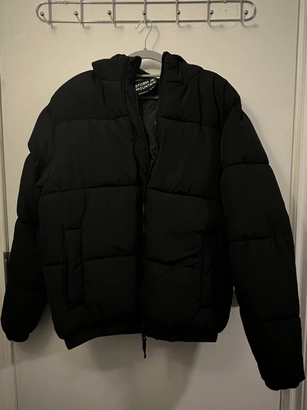 Storm Mountain Black Hooded Bomber Puffer Jacket (S/P)