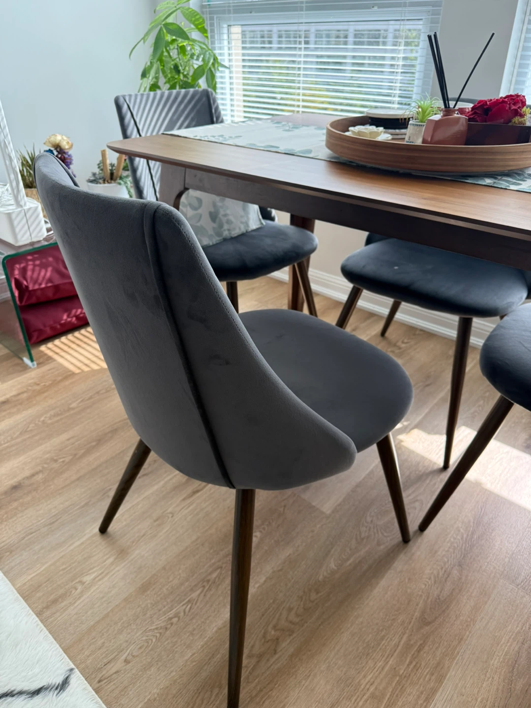Dining table and Dining Chairs - Set of 4 - photo 4