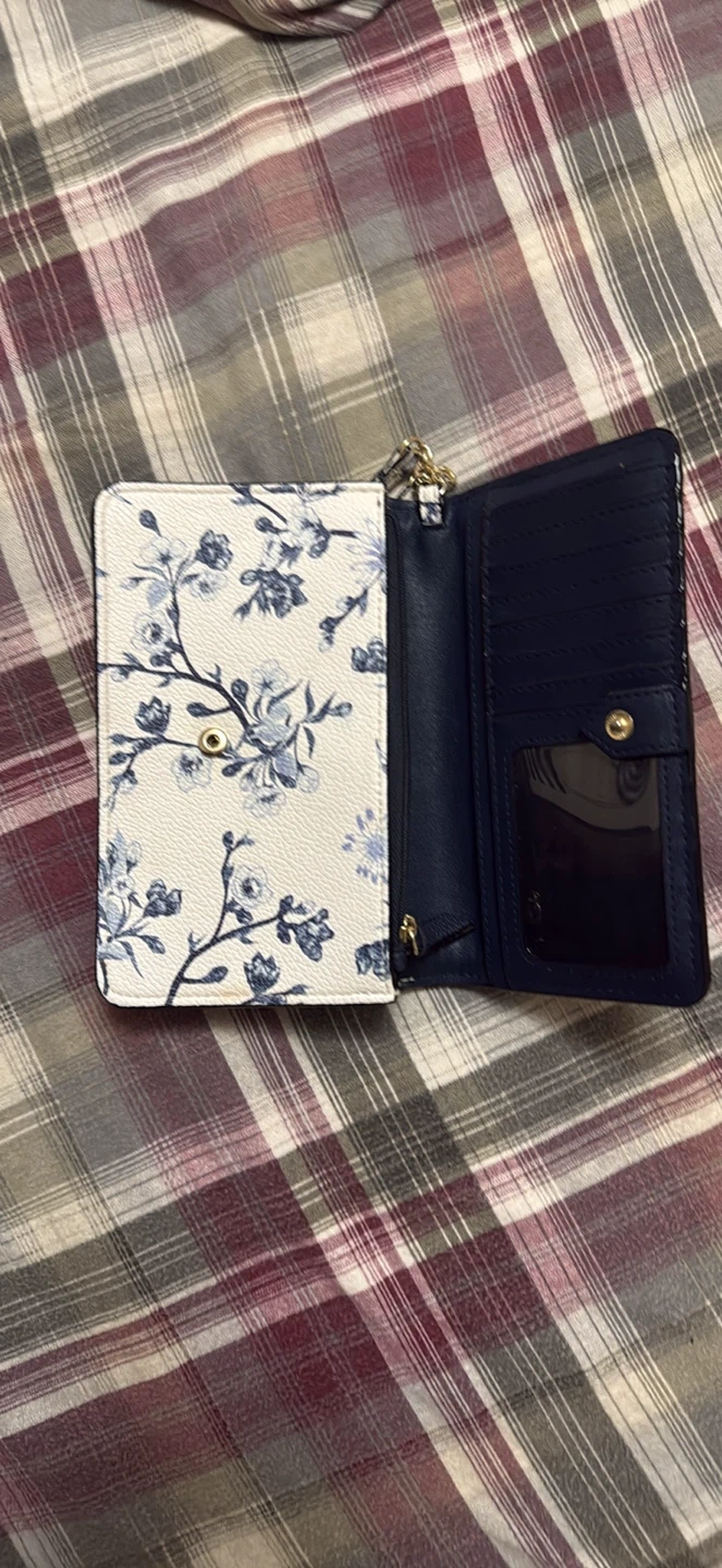 Victoria’s Secret- Floral Wristlet Wallet - photo 2