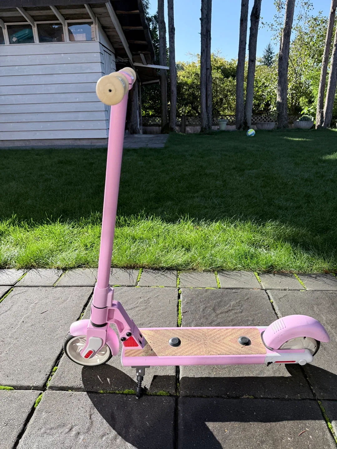Pink Gotrax Kids Scooter image indicator(2)